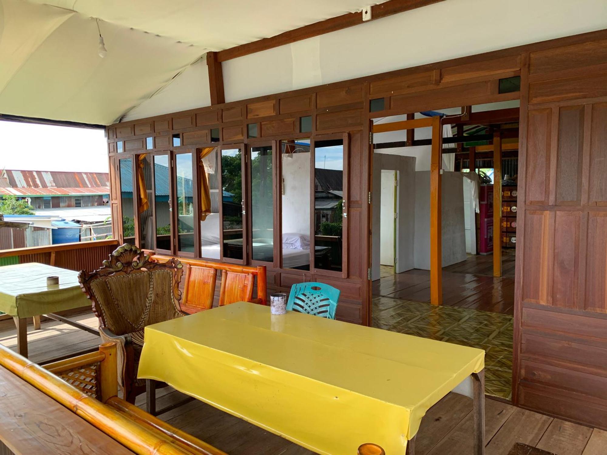 Nasrul House Homestay For Backpackers Maros Exterior foto